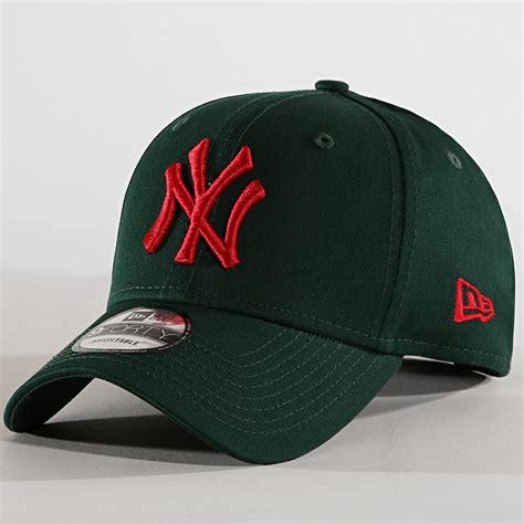 Casquette de baseball avec logo .